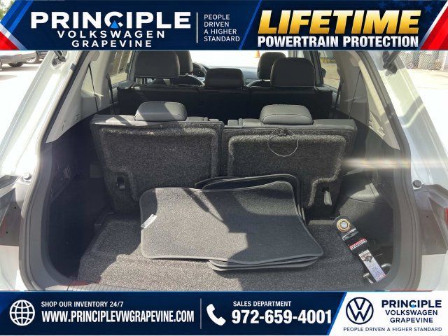 Used 2023 Volkswagen Tiguan SE FWD image 27