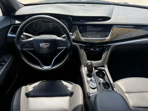 Used 2020 Cadillac XT6 Premium Luxury FWD image 14