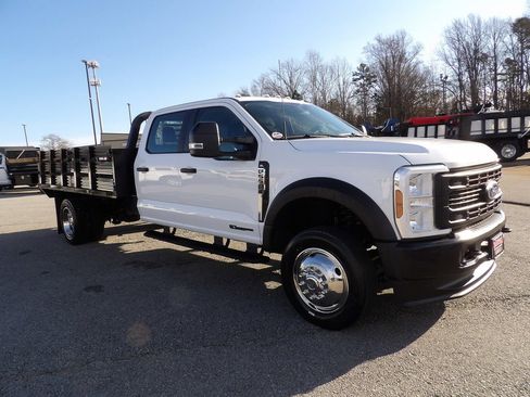 Used 2024 Ford F550 4x4 Crew Cab Super Duty image 8