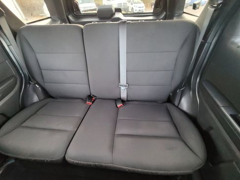 Used 2010 Ford Escape XLT image 15