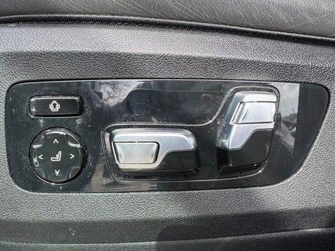 Certified 2023 BMW X5 xDrive40i w/ Executive Package image 15