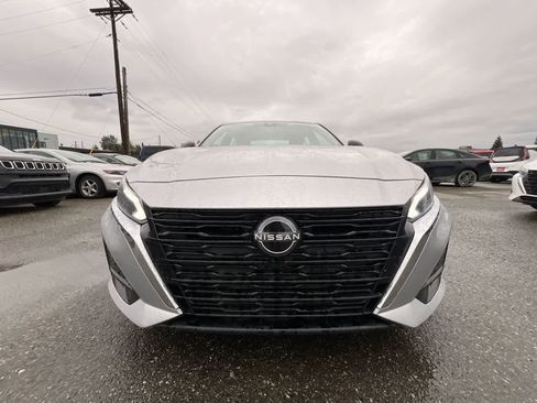 Used 2024 Nissan Altima 2.5 SV FWD image 29