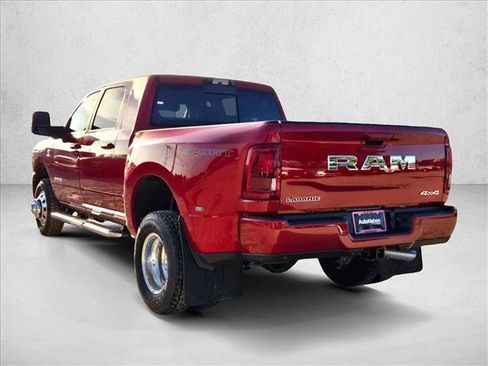 Used 2026 RAM 3500 Laramie w/ Sport Appearance Package AWD/4WD image 9