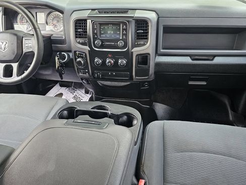 Used 2017 RAM 1500 Express AWD/4WD image 12