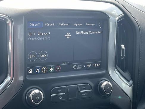 Used 2021 Chevrolet Silverado 1500 LT AWD/4WD image 18