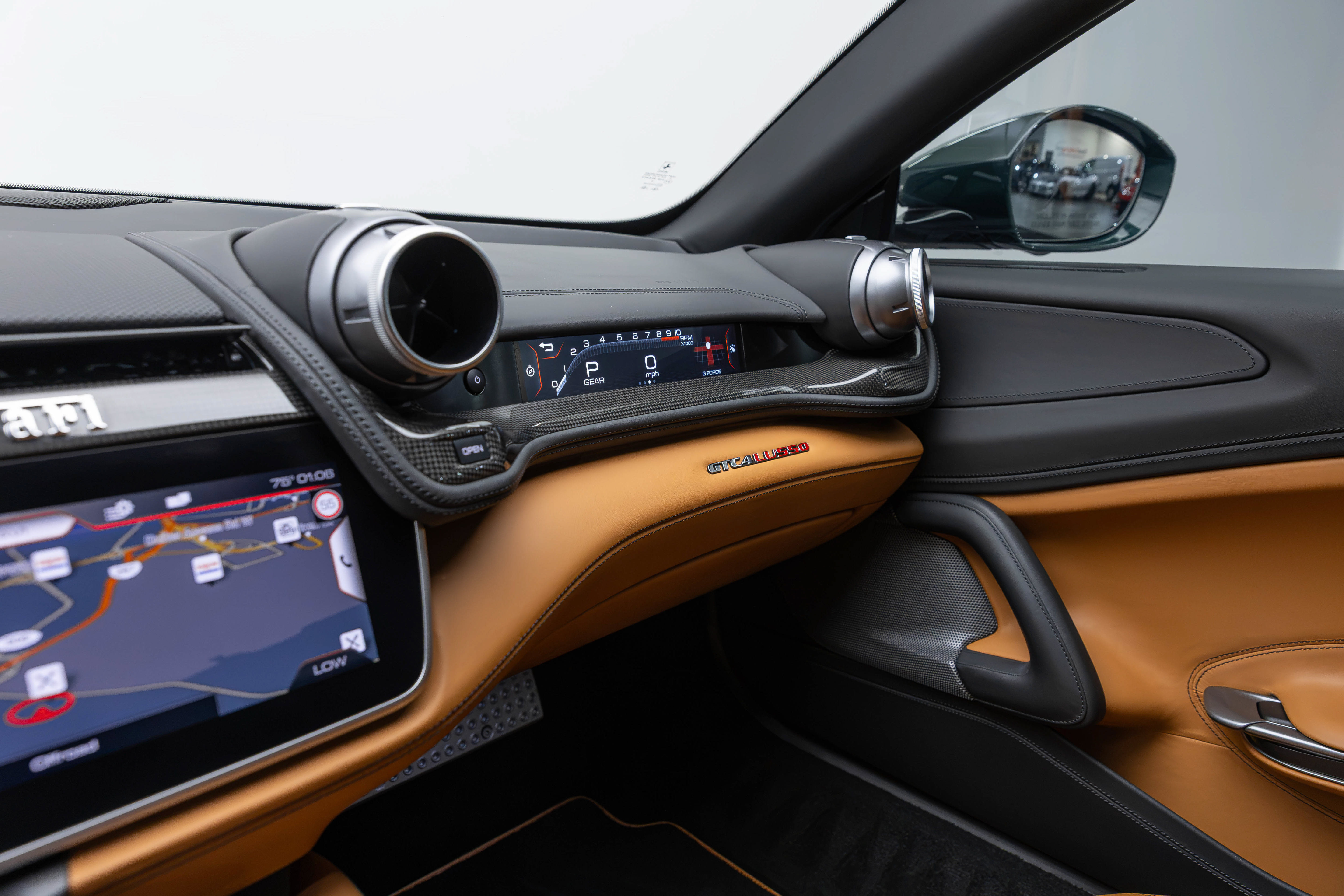 Used 2019 Ferrari GTC4Lusso AWD/4WD image 41
