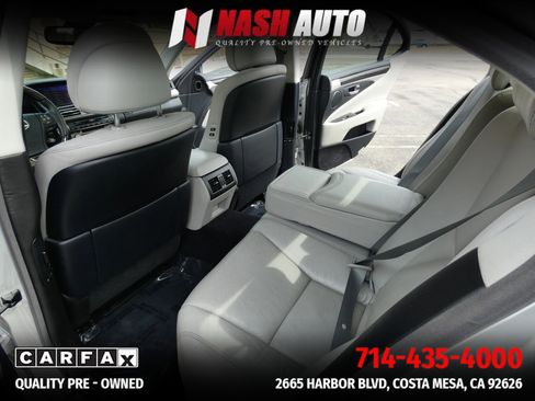 Used 2016 Lexus LS 460 w/ Comfort Package image 48