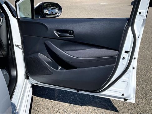 Used 2024 Toyota Corolla LE FWD image 22
