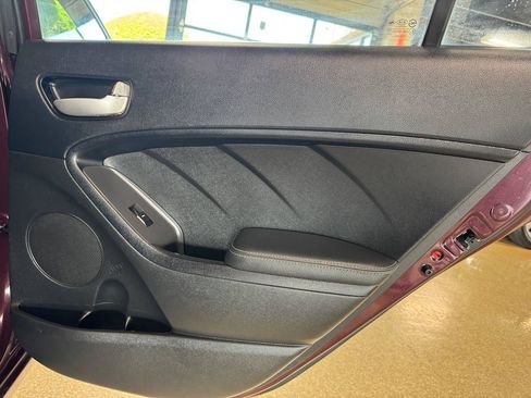 Used 2017 Kia Forte LX FWD image 12