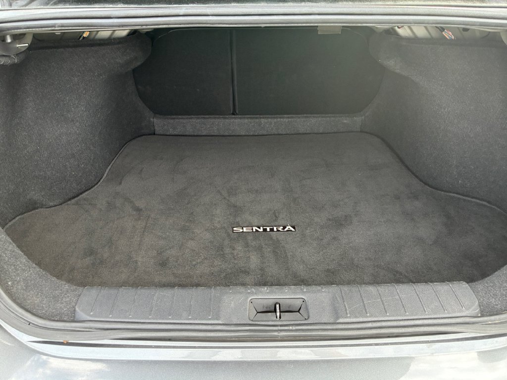 Used 2024 Nissan Sentra SV FWD image 5