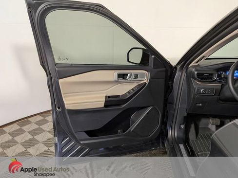 Used 2020 Ford Explorer Limited w/ Class III Trailer Tow Package AWD/4WD image 13