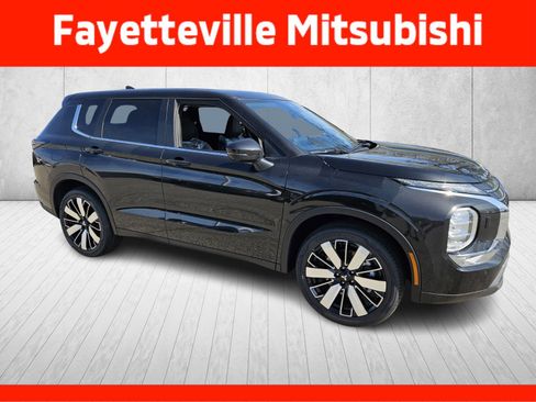 New 2026 Mitsubishi Outlander AWD image 1