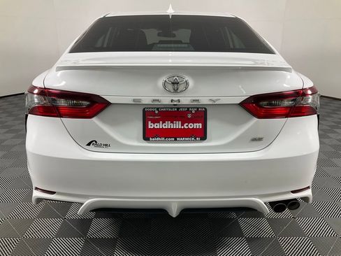 Used 2023 Toyota Camry SE image 5