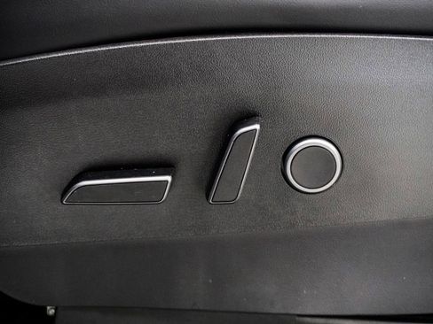 Used 2023 Tesla Model Y Long Range AWD/4WD image 7