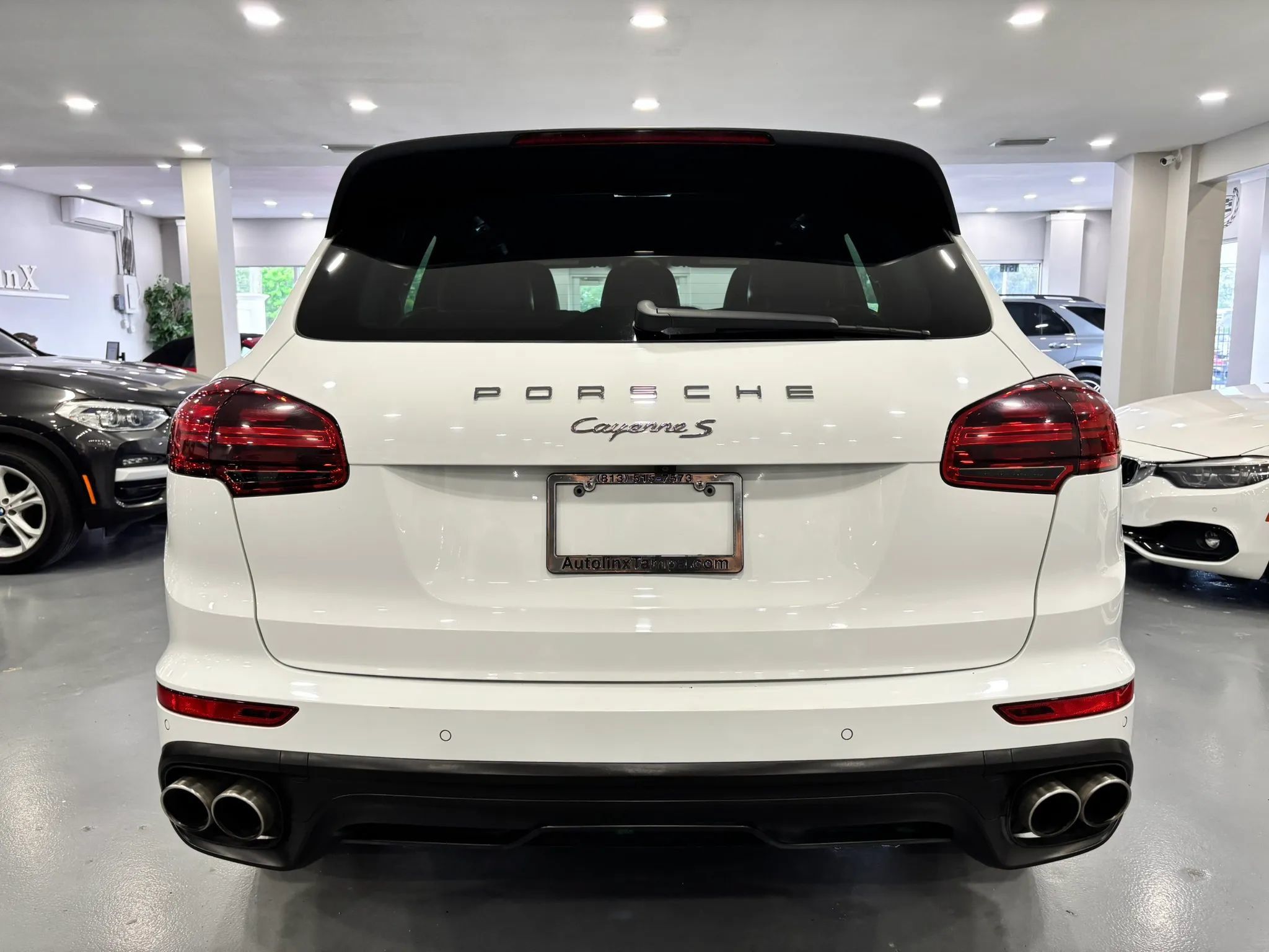 Used 2017 Porsche Cayenne S w/ Premium Package AWD/4WD image 6