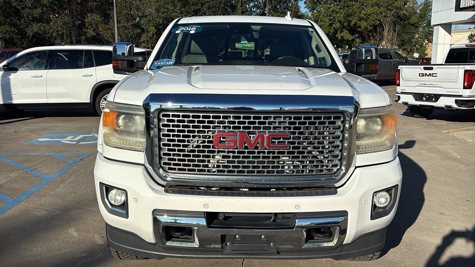 Used 2016 GMC Sierra 2500 Denali w/ Duramax Plus Package AWD/4WD image 2
