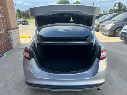 Used 2014 Ford Fusion SE w/ Equipment Group 202A FWD image 31