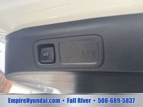 Used 2024 Ford Expedition Max XLT AWD/4WD image 8