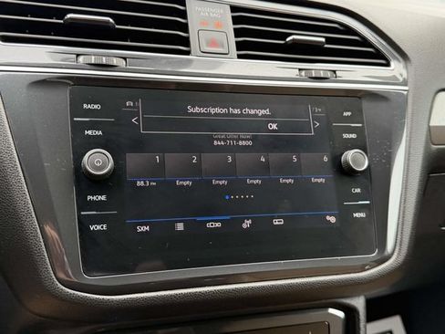 Used 2024 Volkswagen Tiguan SE R-Line AWD/4WD image 29
