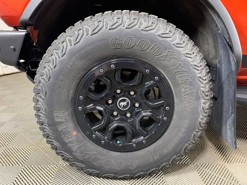 Used 2022 Ford Bronco Wildtrak AWD/4WD image 34