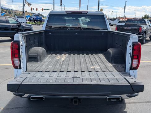 Used 2021 GMC Sierra 1500 SLE w/ X31 Off-Road Package AWD/4WD image 32