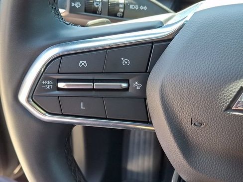 Used 2025 Chevrolet Equinox LT FWD image 15