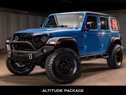 Used 2022 Jeep Wrangler Unlimited Sport AWD/4WD image 5