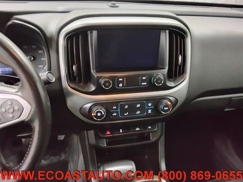 Used 2019 Chevrolet Colorado LT w/ LT Convenience Package AWD/4WD image 12