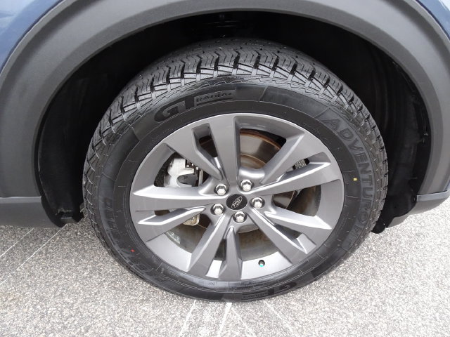 Used 2021 Ford Explorer XLT w/ Equipment Group 202A AWD/4WD image 33