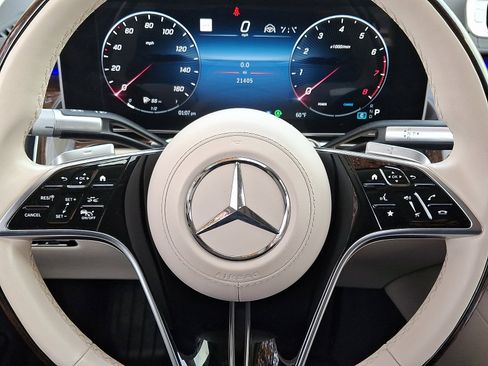 Certified 2022 Mercedes-Benz S 500 4MATIC image 19