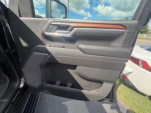 Used 2024 GMC Sierra 2500 Denali w/ Denali Reserve Package AWD/4WD image 22