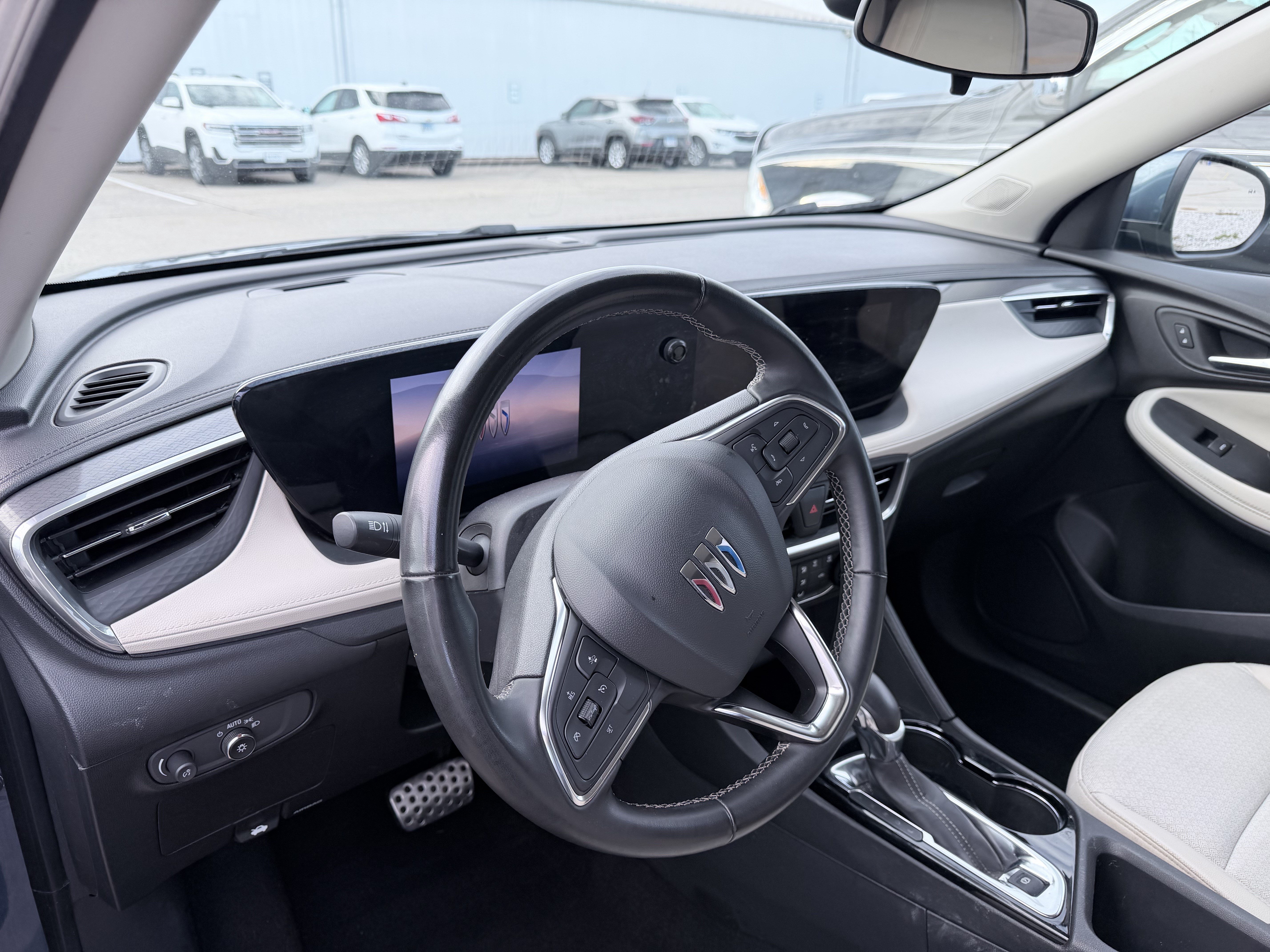 Used 2024 Buick Encore GX Preferred FWD image 4
