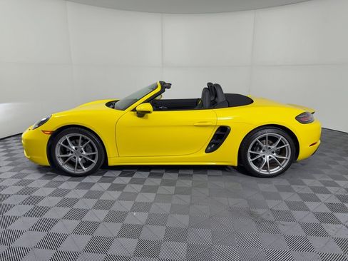 Certified 2025 Porsche 718 Boxster RWD image 2