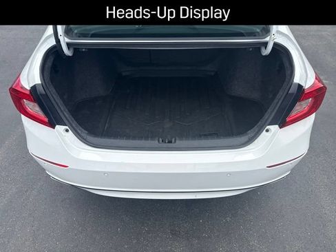 Used 2022 Honda Accord Touring image 16