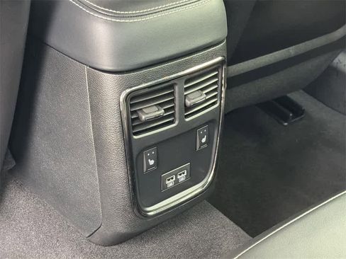 Used 2023 Dodge Charger SRT Hellcat w/ Harman/Kardon Audio Group image 30