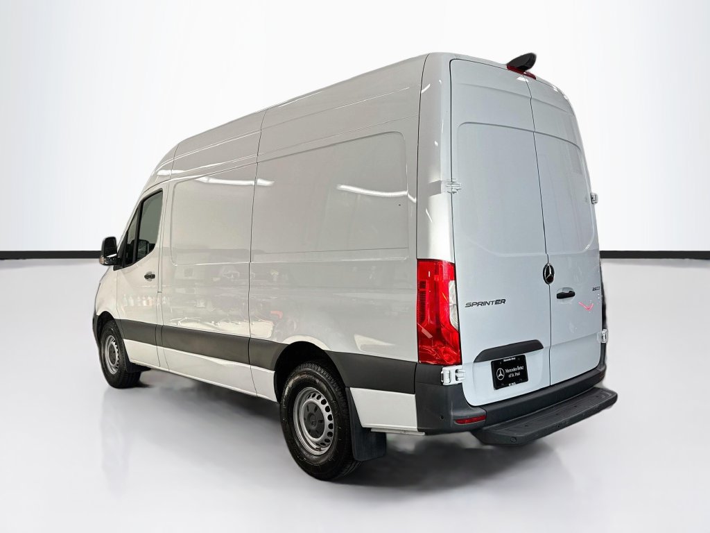 Used 2023 Mercedes-Benz Sprinter 2500 image 7