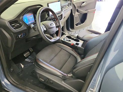 Used 2024 Ford Escape ST-Line w/ Tech Pack #1 AWD/4WD image 15
