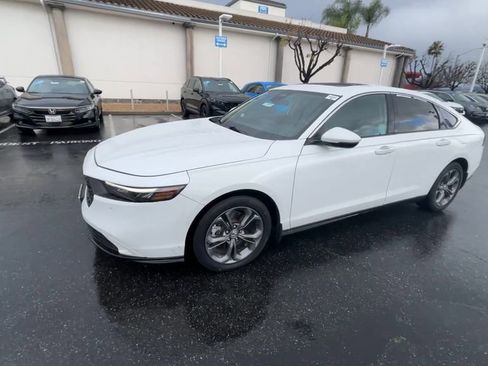 Certified 2023 Honda Accord EX-L image 4