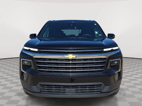 Used 2026 Chevrolet Traverse LT AWD/4WD image 2