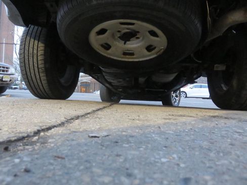 Used 2016 GMC Canyon SLE w/ All Terrain Package image 38