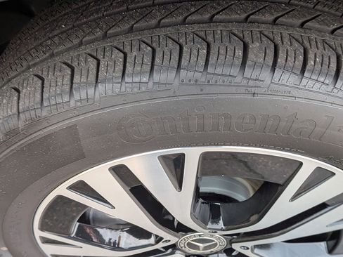 Certified 2025 Mercedes-Benz GLA 250 4MATIC image 11