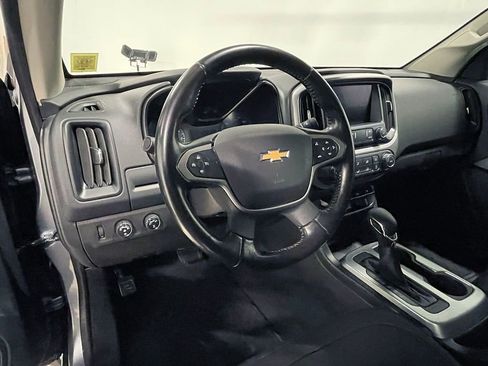 Used 2022 Chevrolet Colorado LT w/ LT Convenience Package AWD/4WD image 22