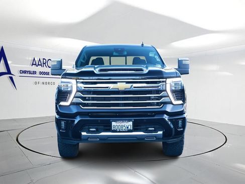 Used 2024 Chevrolet Silverado 2500 High Country AWD/4WD image 4