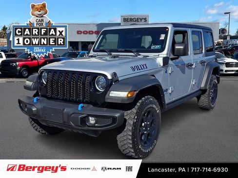 Used 2023 Jeep Wrangler Unlimited w/ Cold Weather Group AWD/4WD image 1