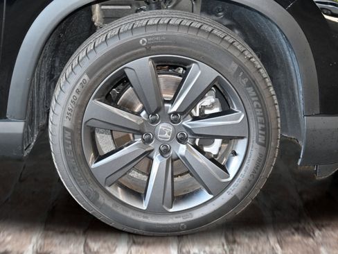 New 2025 Honda Pilot Sport image 37