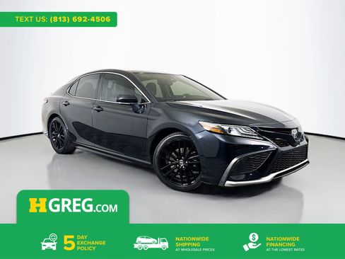 Used 2021 Toyota Camry XSE FWD image 1