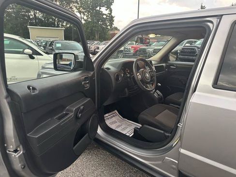 Used 2016 Jeep Patriot Sport AWD/4WD image 11