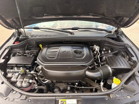 Used 2019 Jeep Grand Cherokee Laredo AWD/4WD image 28