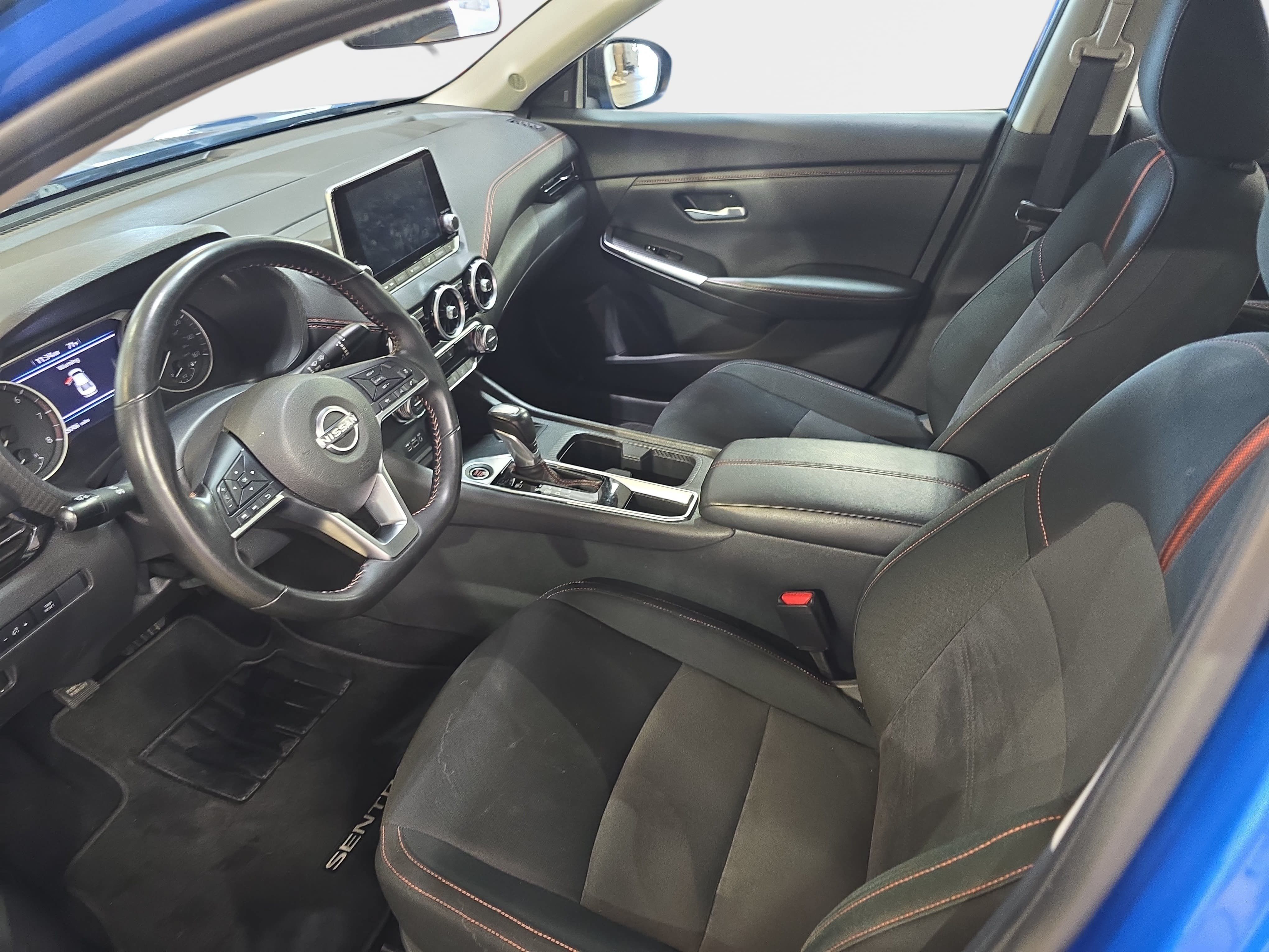 Used 2025 Nissan Sentra SR FWD image 13