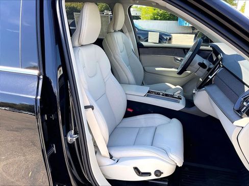 New 2026 Volvo XC90 T8 Ultra w/ Protection Package Premier AWD/4WD image 32